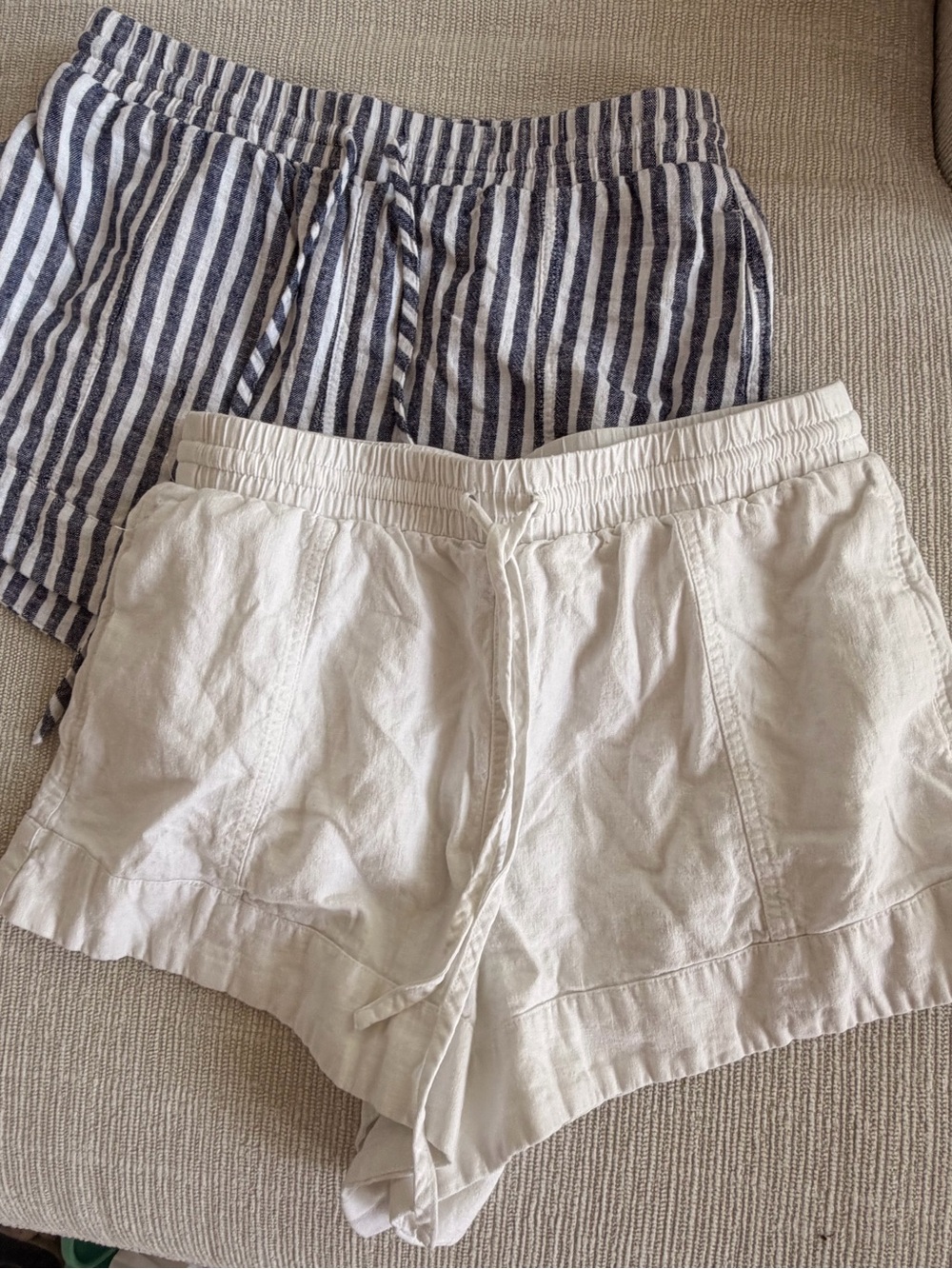 Bundle Universal Thread Women's Linen-Blend Drawstring Shorts - Picture 2 of 10